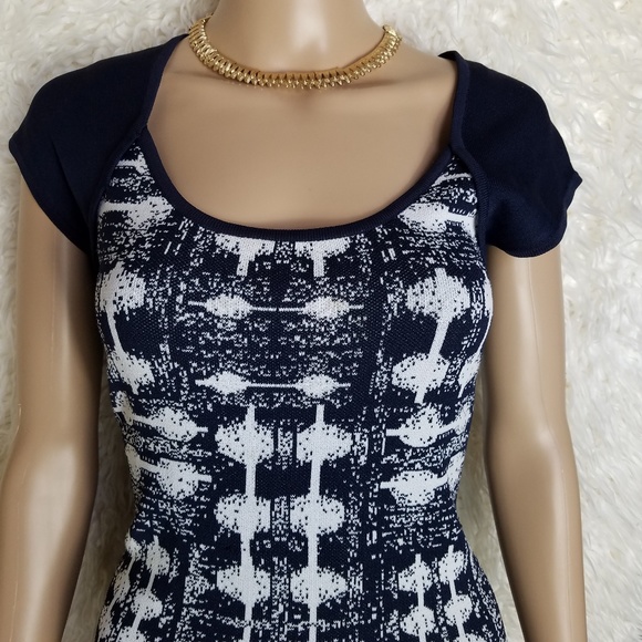 Knee length CARMEN Knit thick winter dress-M - Picture 2 of 4